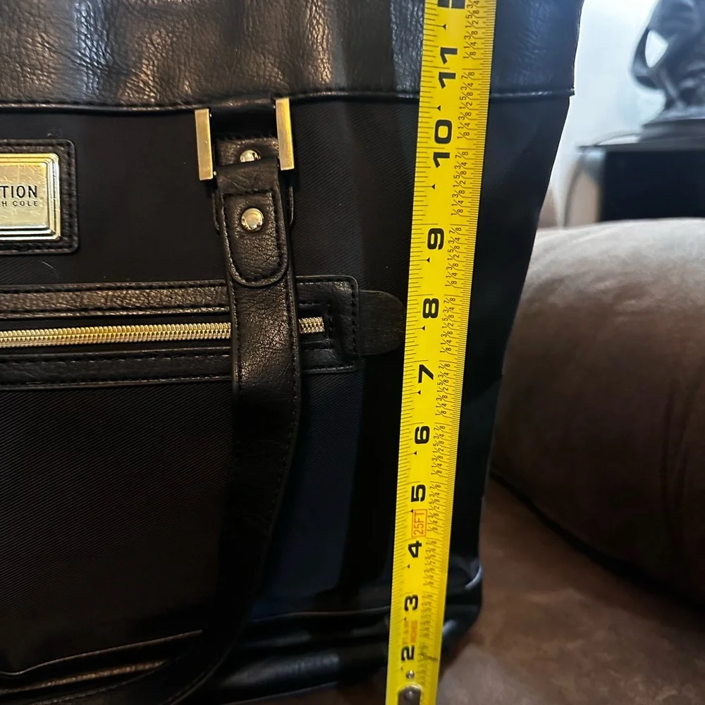 Kenneth Cole Reaction Black and Gold Laptop Bag